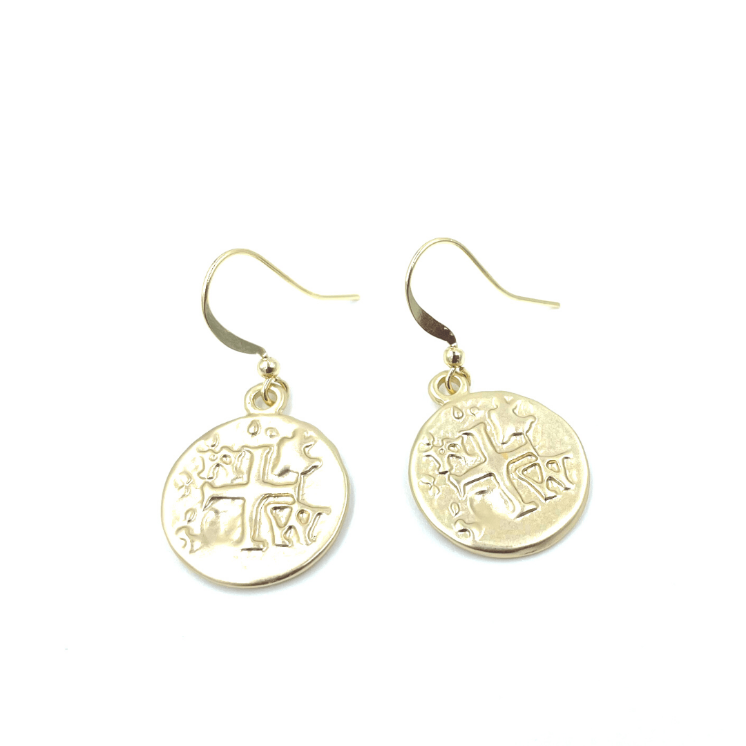Coin Earring in brushed gold