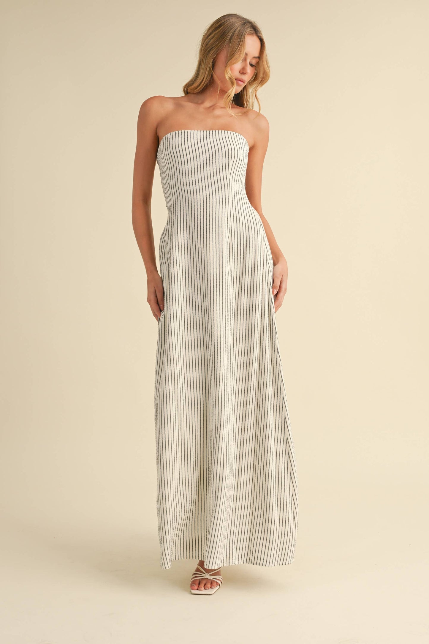 STRIPPED LONG BACK TIE STRAPLESS MAXI DRESS