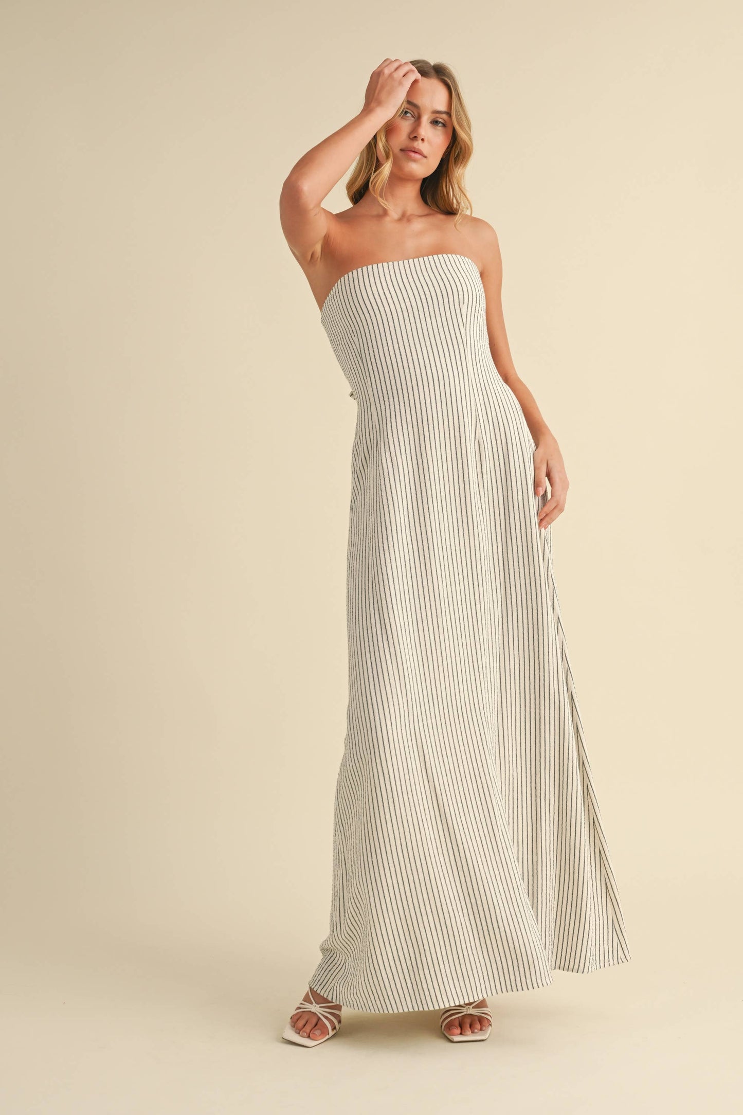 STRIPPED LONG BACK TIE STRAPLESS MAXI DRESS