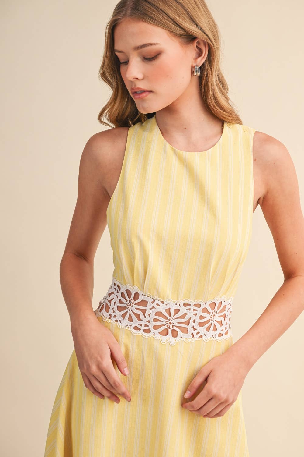 IDA1050 STRIPED  LACE TRIM OPEN BACK DETAIL MIDI DRESS